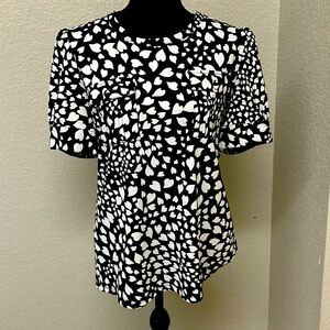 Karl Langerfeld cap sleeve back and white print top